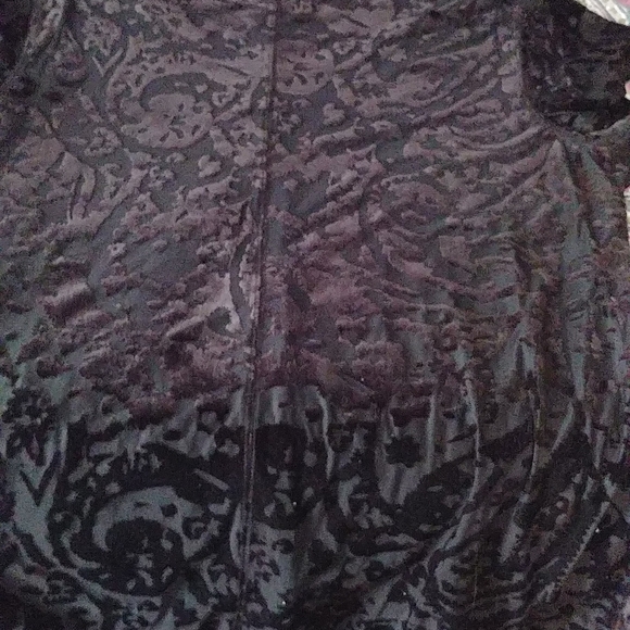 Simply Vera Wang,Size XL,Black sheer blouse - Picture 6 of 6